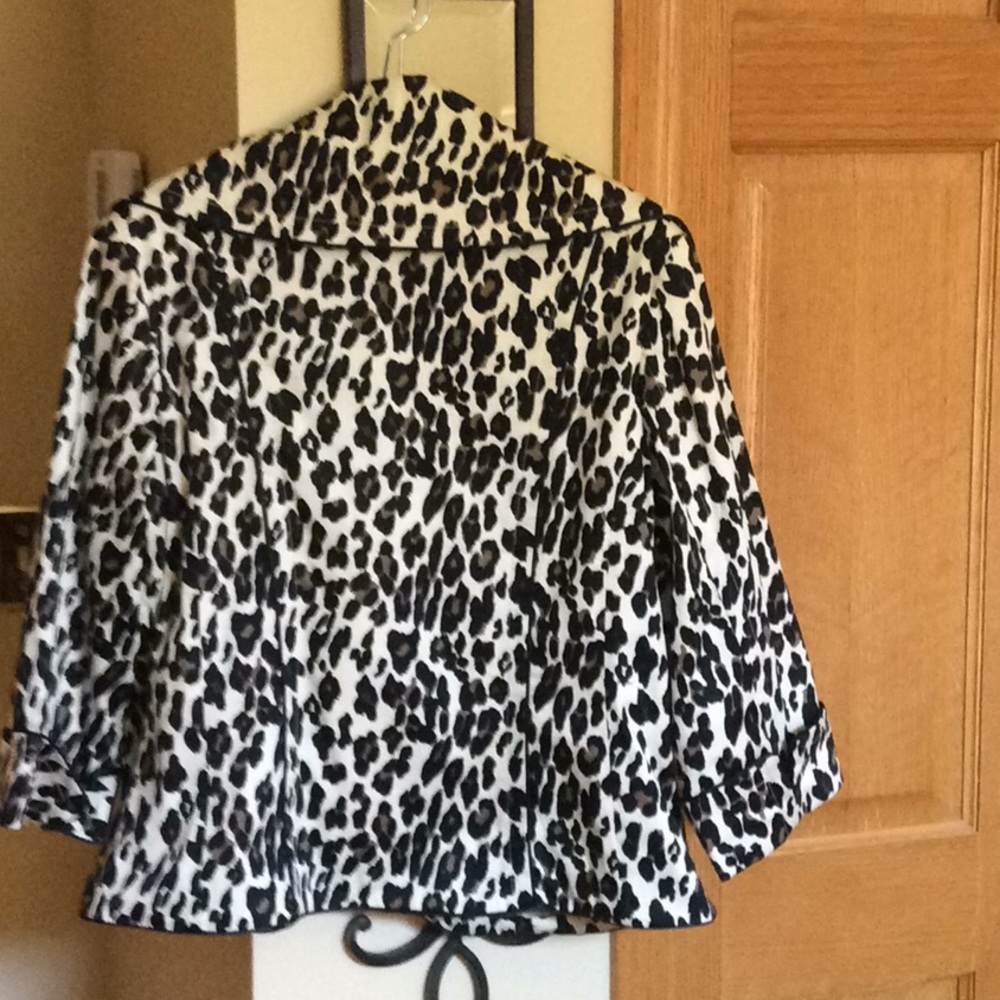 Leopard Print Jacket Fully Lined. Never Worn! - image 3